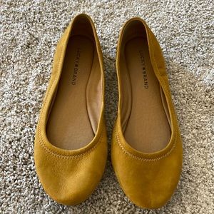 Lucky Brand Mustard Flats, Size 8